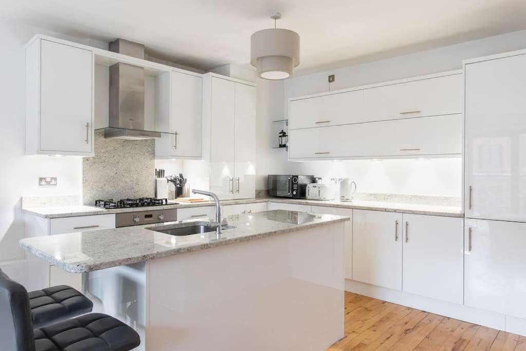 Best City Centre Luxurious Home Free Parking Belfast Ngoại thất bức ảnh